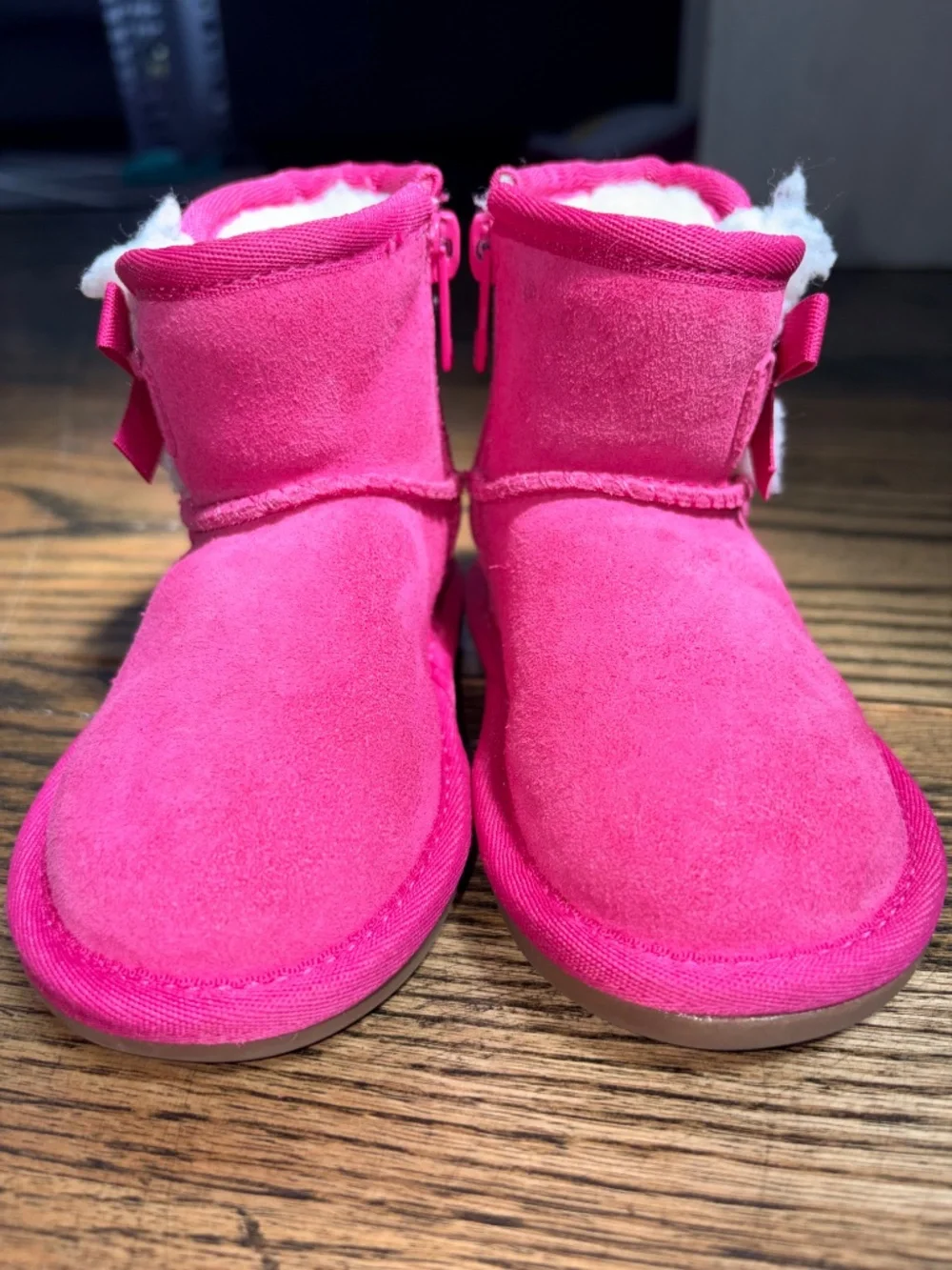 Toddler Hot pink Koolaburra boots